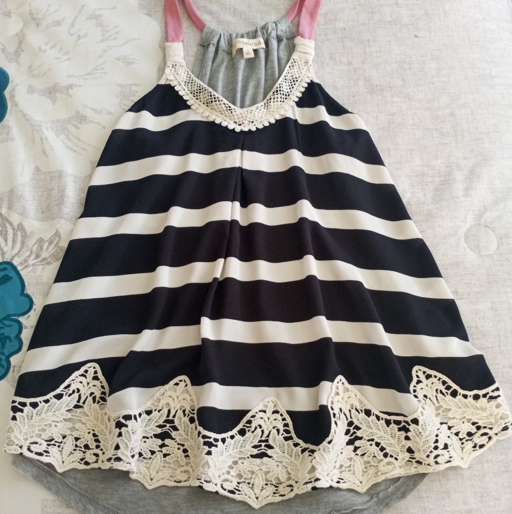 Rewind Racerback Lace Swing Tank - Picture 4 of 7